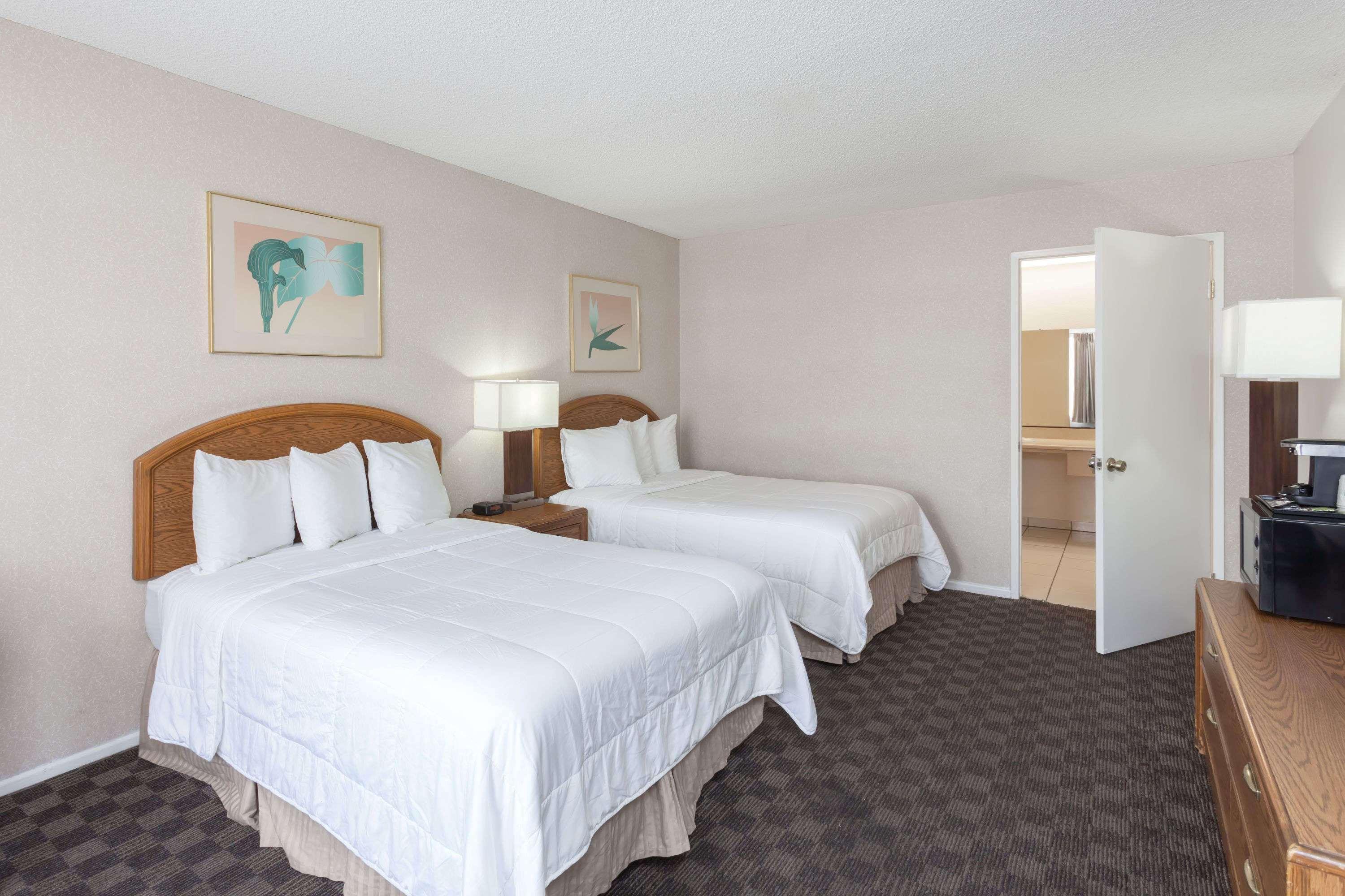 Ramada By Wyndham Anaheim Convention Center Hotell Eksteriør bilde