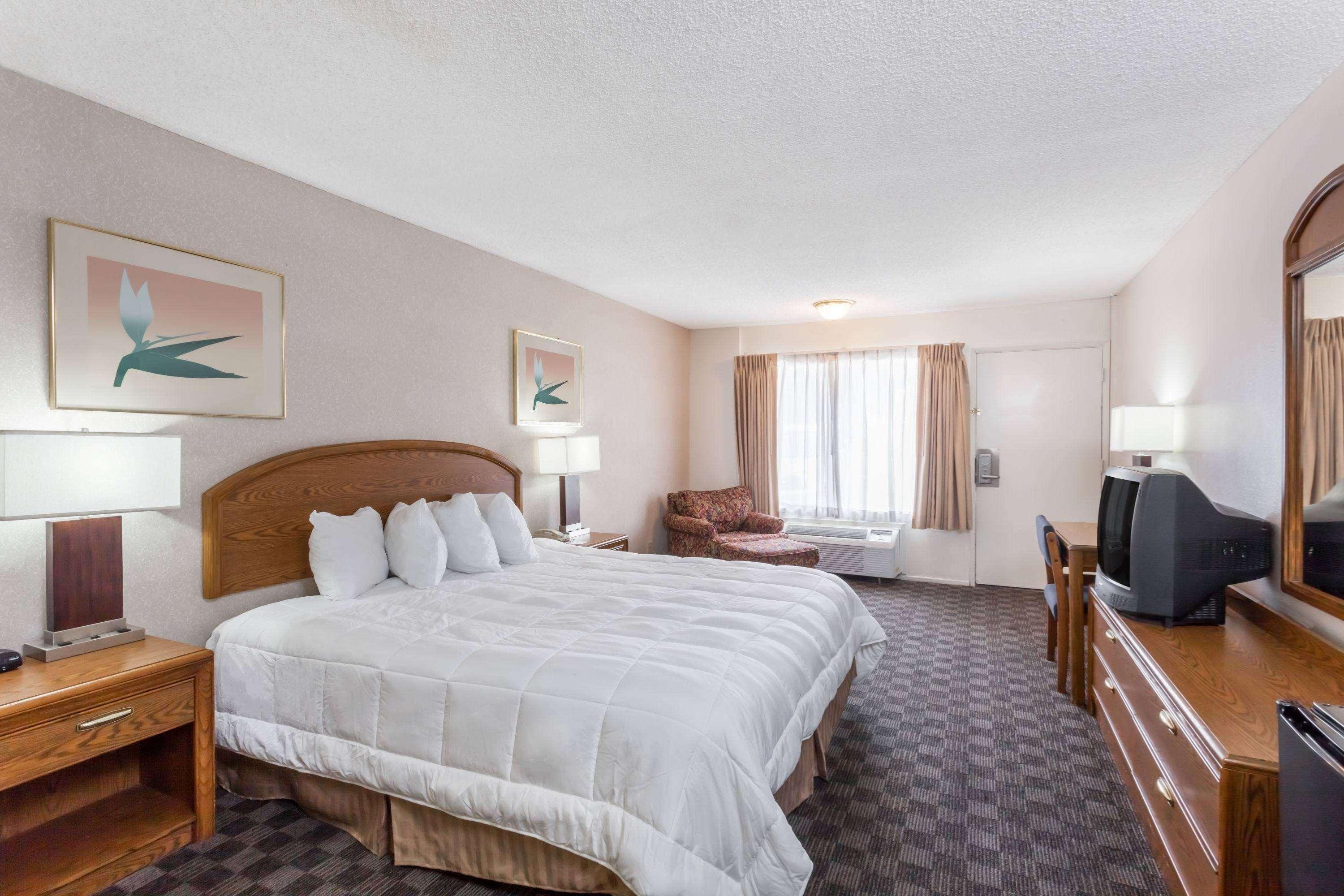 Ramada By Wyndham Anaheim Convention Center Hotell Eksteriør bilde